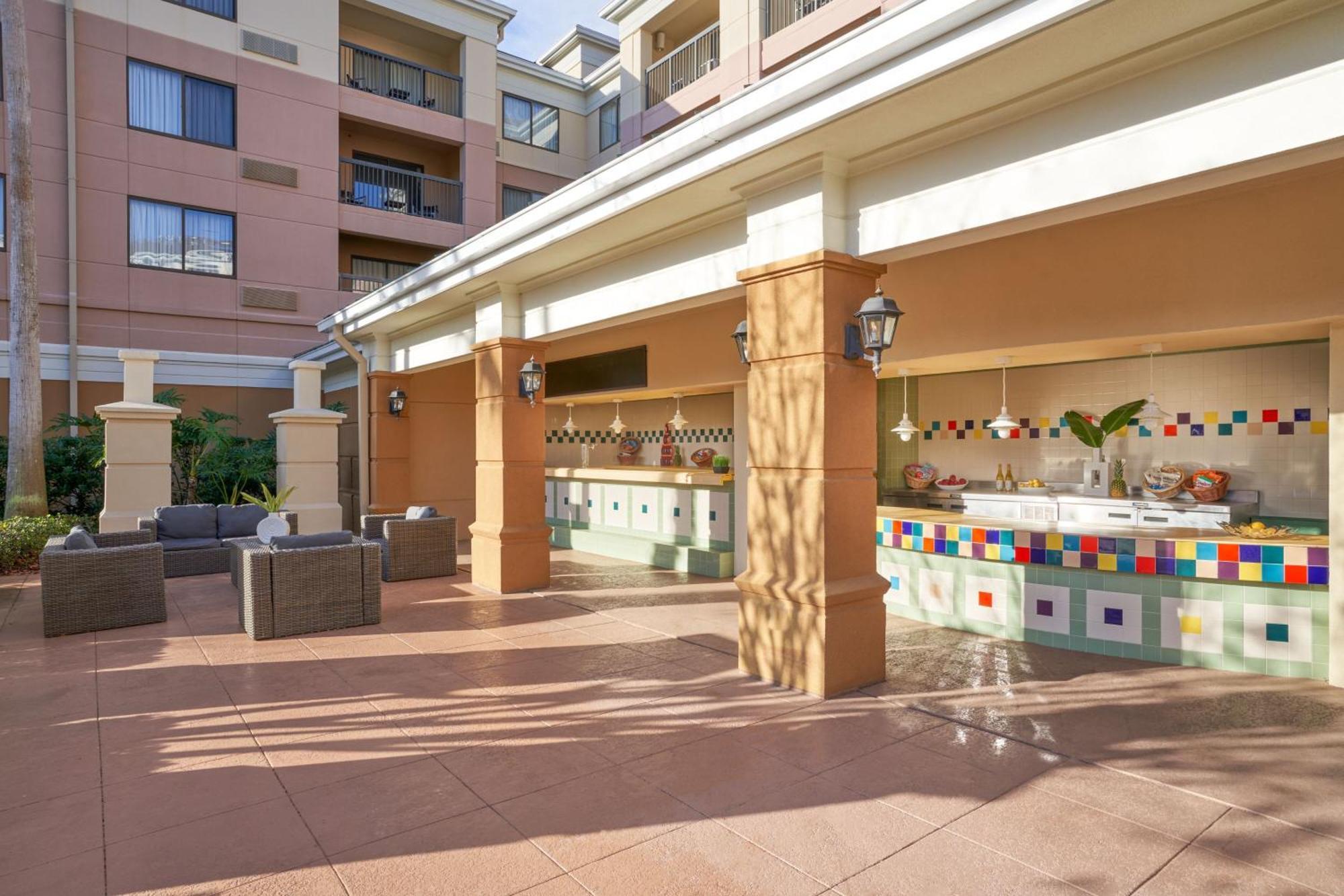 Courtyard By Marriott Orlando Lake Buena Vista In The Marriott Village מראה חיצוני תמונה